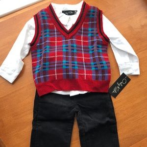 3-piece outfit: sweater vest/ corduroy pants/ collared shirt